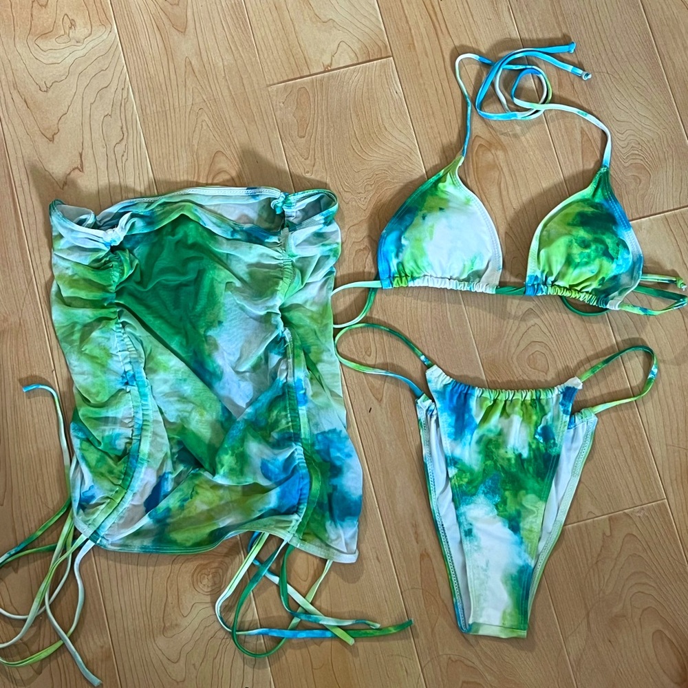 Green tie dye set with skirt